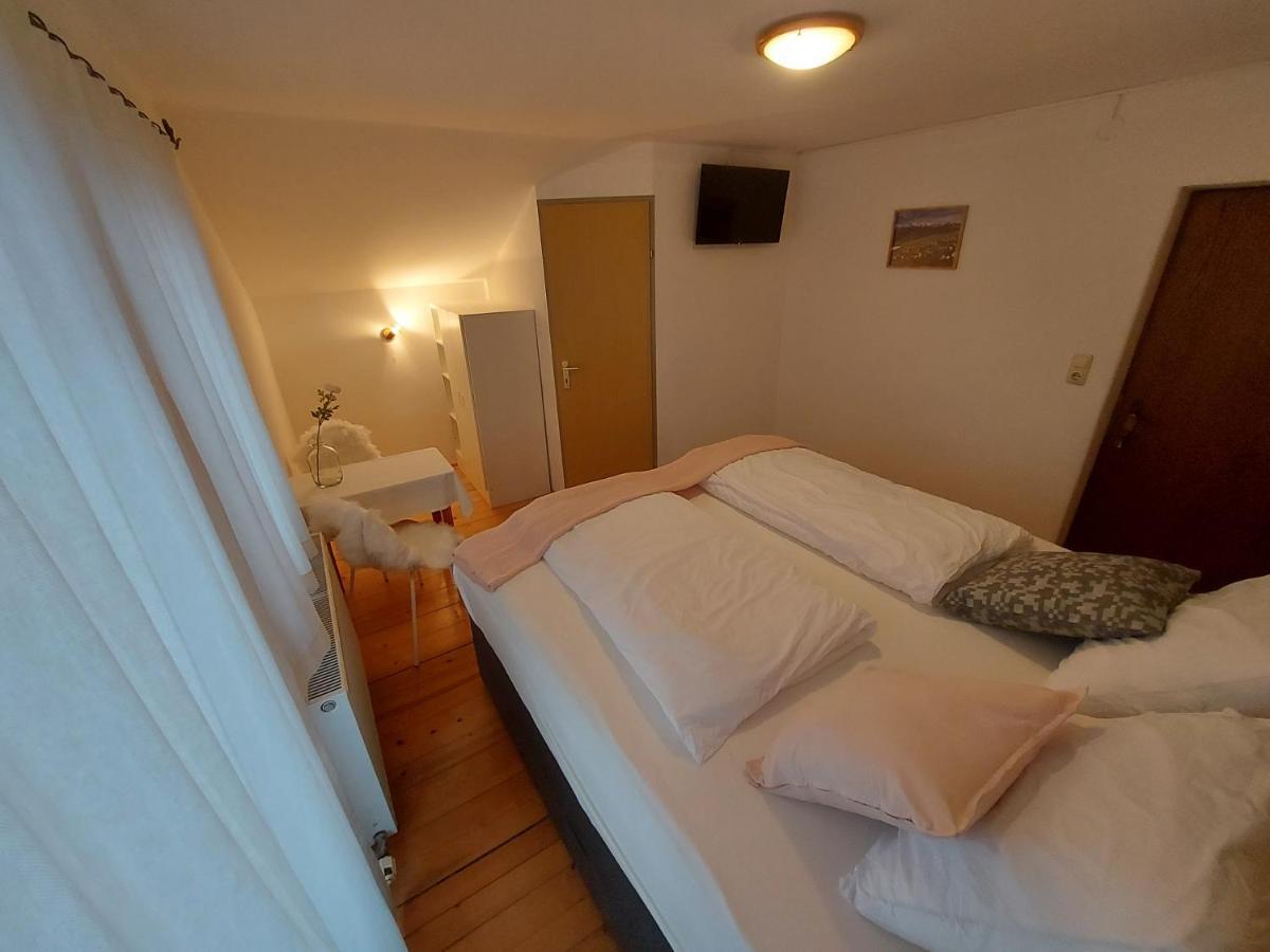 Zum Schneider Bed & Breakfast Finkenberg Dış mekan fotoğraf