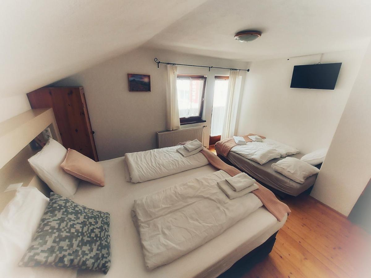 Zum Schneider Bed & Breakfast Finkenberg Dış mekan fotoğraf