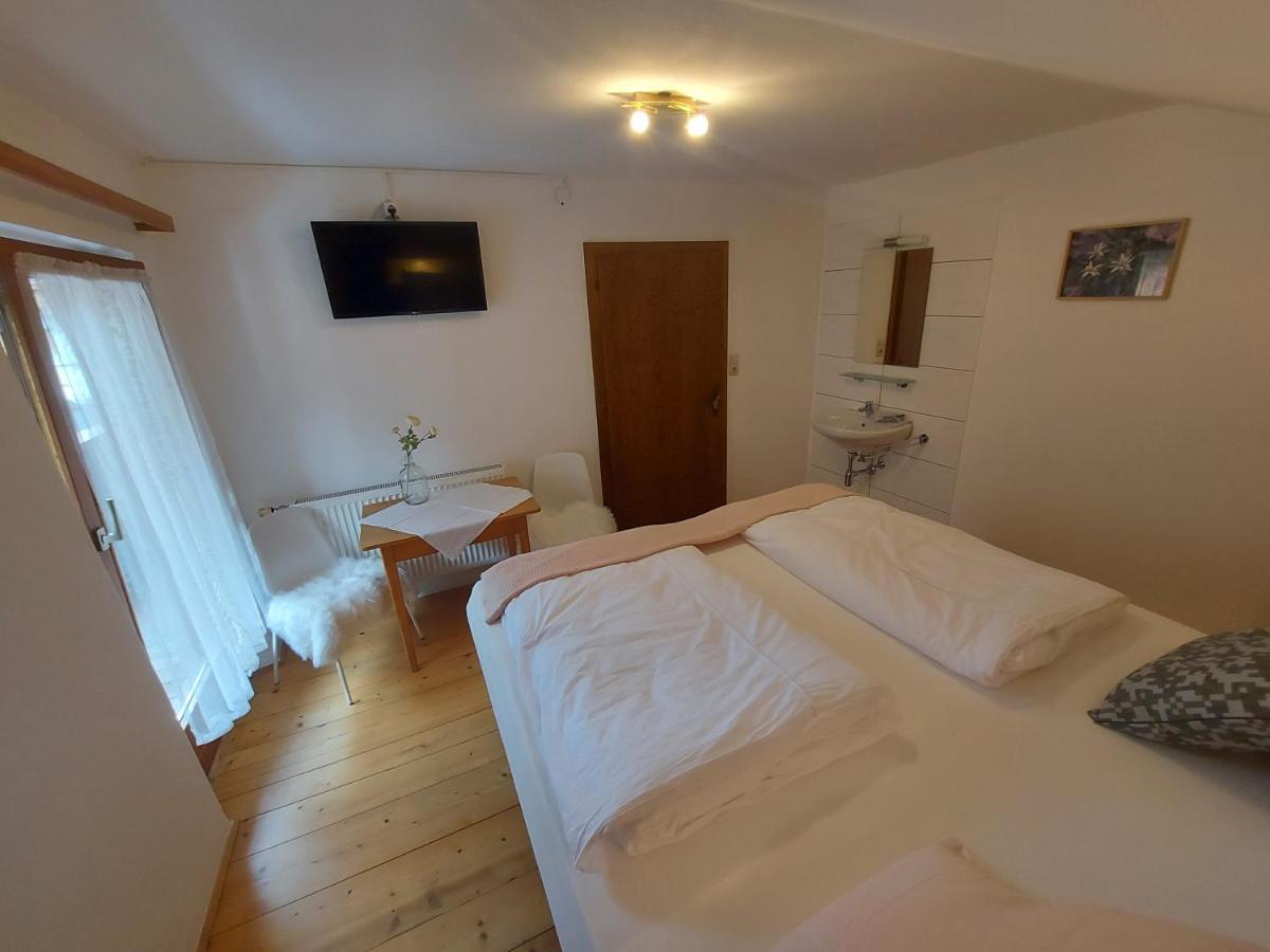 Zum Schneider Bed & Breakfast Finkenberg Dış mekan fotoğraf